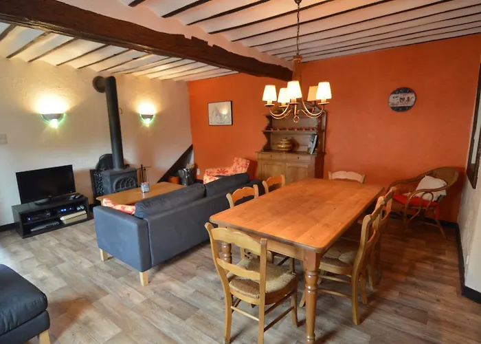 Holiday House In A Horse Riding School And Spa Vakantiehuis